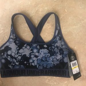 Under Armour Sports Bra BRAND NEW size M